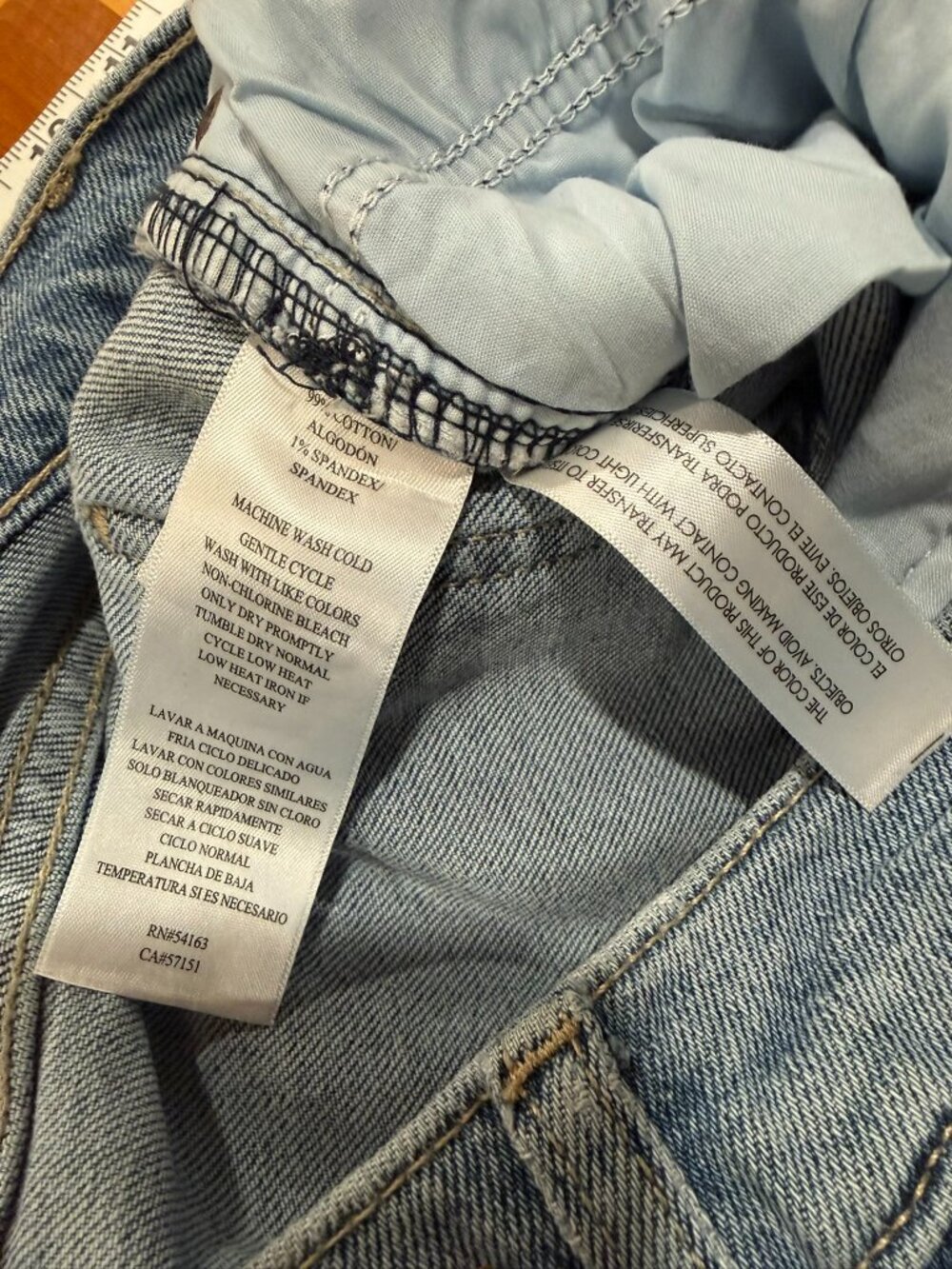 Calvin Klein Straight Leg Jeans Women’s 6 Light Wash Mid Rise Stretch Denim - Picture 9 of 10